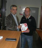 Antonio Rubio con el Rodin 4d recibido de Toni